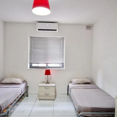 アパート Residencial Flat Swieqi *